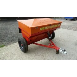Towable Grinding Shaft Spreader 550 L