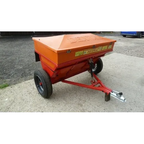 Towable Grinding Shaft Spreader 550 L