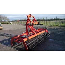 COMPACT SEEDBED CULTIVATOR / ZUBR
